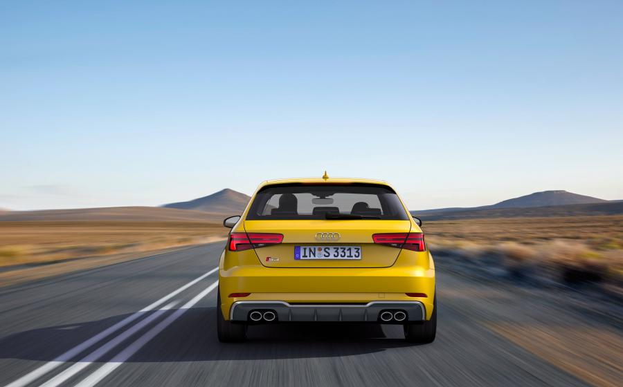  Audi S3 (8V) 2016 года  (WW) (фото 17 из 18)